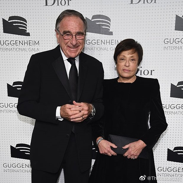 美国地产大亨麦克罗威（Harry Macklowe）（左）