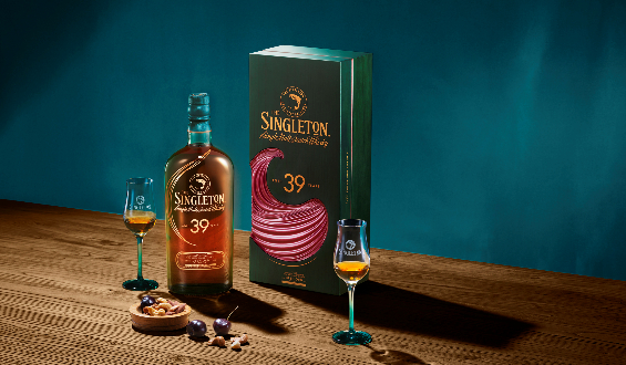 图3：苏格登《时光协奏系列》第二篇章——39年桶装原酒单一麦芽威士忌限量版