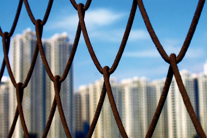 房地产债务危机波及了诸多企业。图/IC