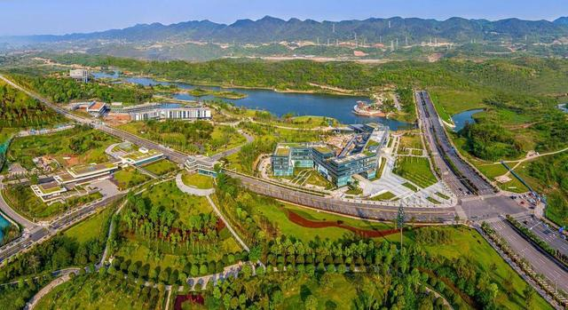 俯瞰两江协同创新区 艾爽/摄