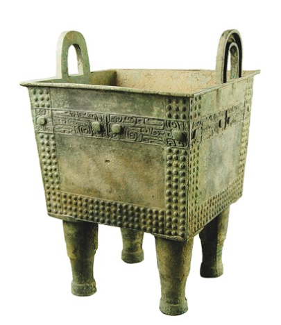 商代兽面纹铜方鼎。郑州博物馆供图