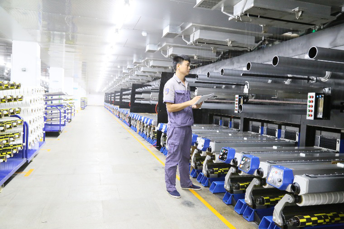 公司坚持“先进技术领跑行业”的创新战略