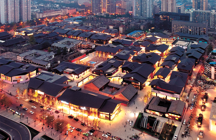 俯瞰太古里夜景 成都日报资料图片