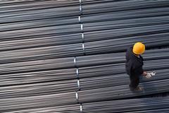 去年中国粗钢产量首次破10亿吨 连续五年创下新高