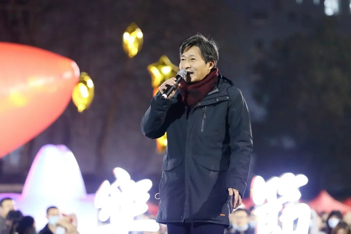 ▲校党委书记高翅新年寄语（侯国涛 摄）