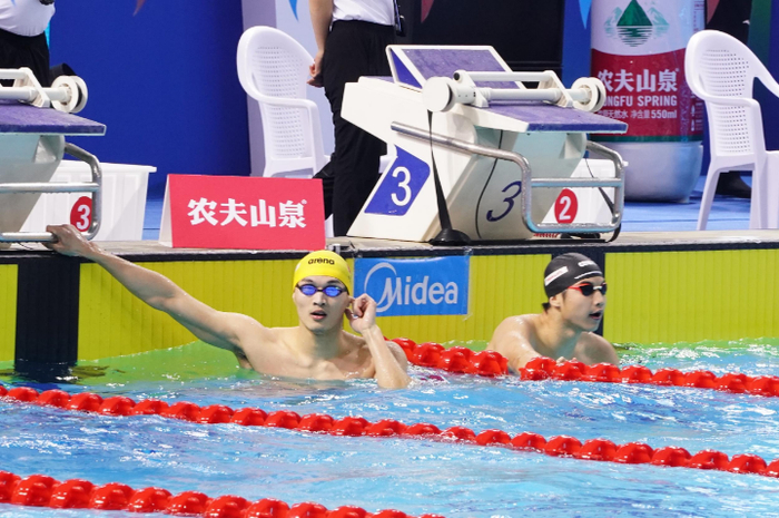 男子100米仰泳冠军徐嘉余。长城网记者 白璐 摄