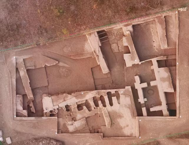 图说：河姆渡文化时期古稻田。国家文物局供图 下同