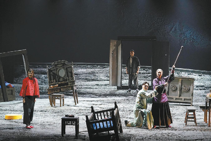 新版《原野》剧照。本报记者 方非摄