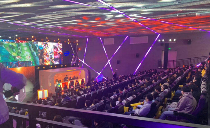 东昌不仅可以放映电影，也可以举办电竞赛事