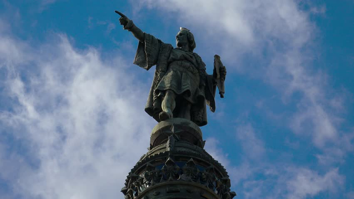 马德里的哥布伦雕像，指向美洲&nbsp; &nbsp;图源：Shutter Star