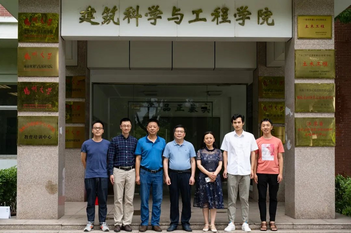 ▲康爱红教授团队