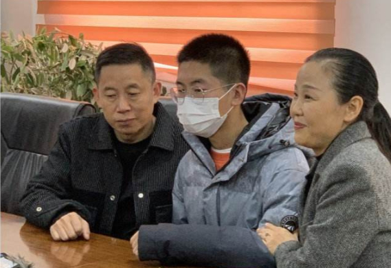 孙海洋一家接受采访 图/视频截图