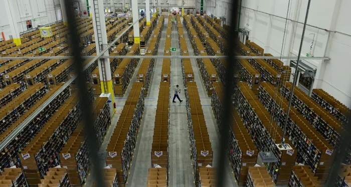 亚马逊一物流中心 图片来源：视觉中国