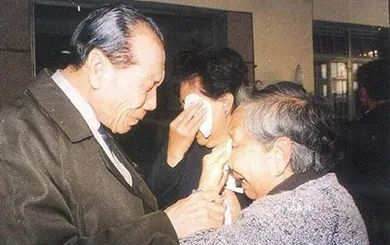 台湾同胞回大陆探亲（图源：新华网） 