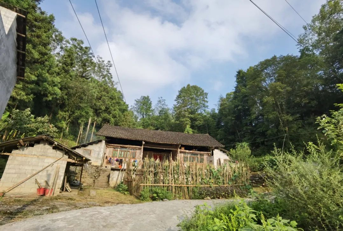 ▲湖北宣恩高罗梯子坎