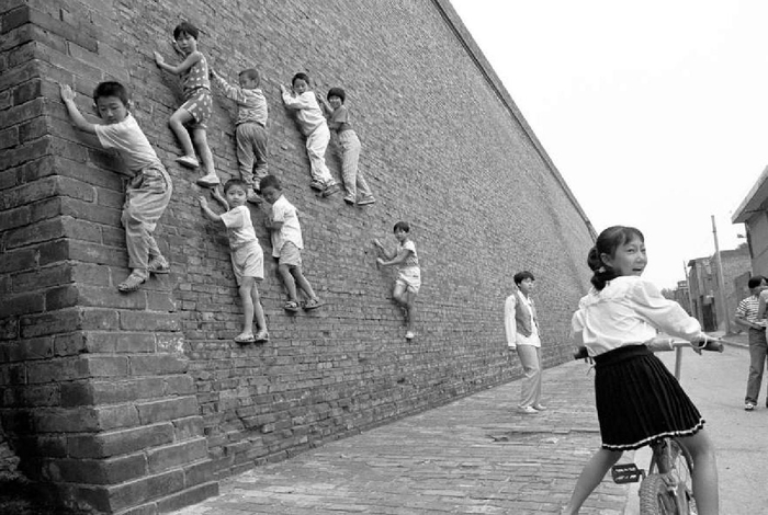 　　1996年西安市明城墙顺城巷。胡武功摄