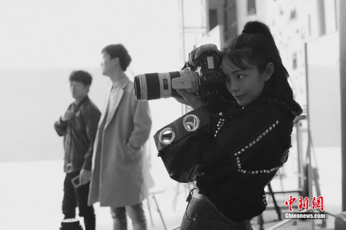 拍照中的焕焕。受访者供图