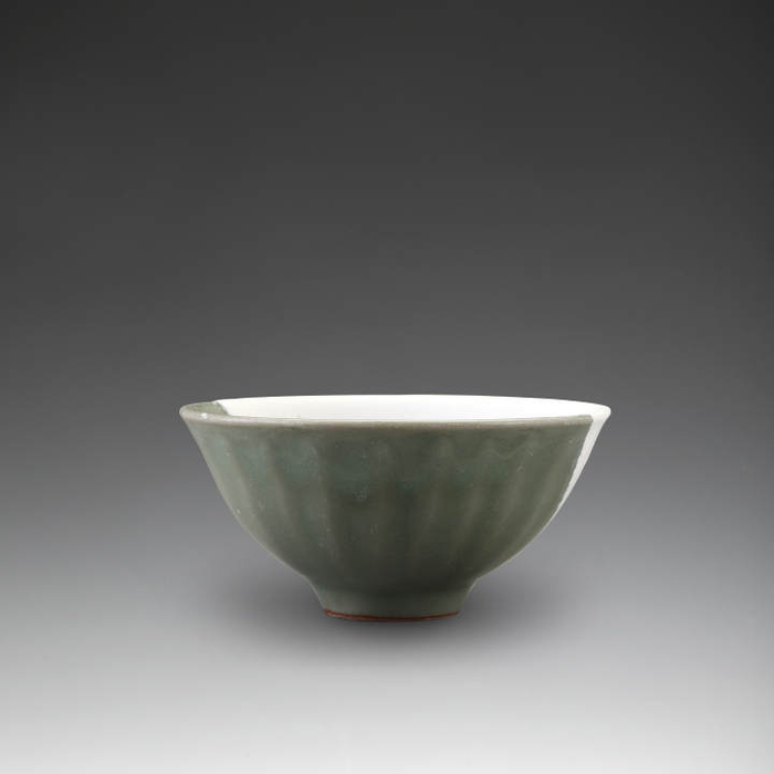 吕岙遗址出土宋元龙泉青瓷碗