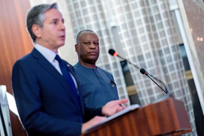 布林肯与尼外长奥尼亚马，图自人民视觉