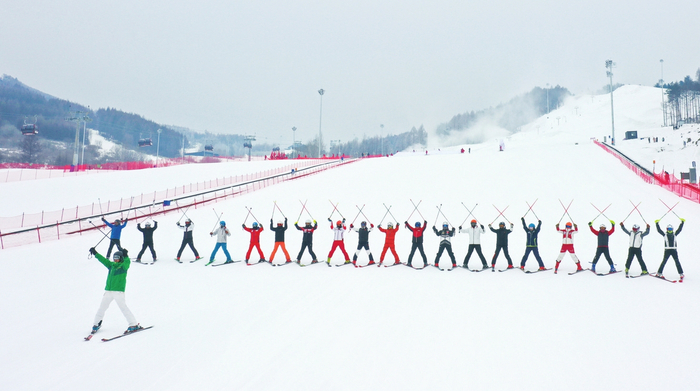    舞动风采，激情飞扬。