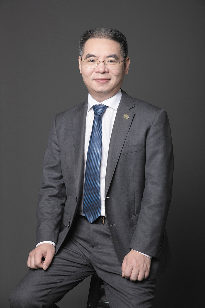 　　邱春杨