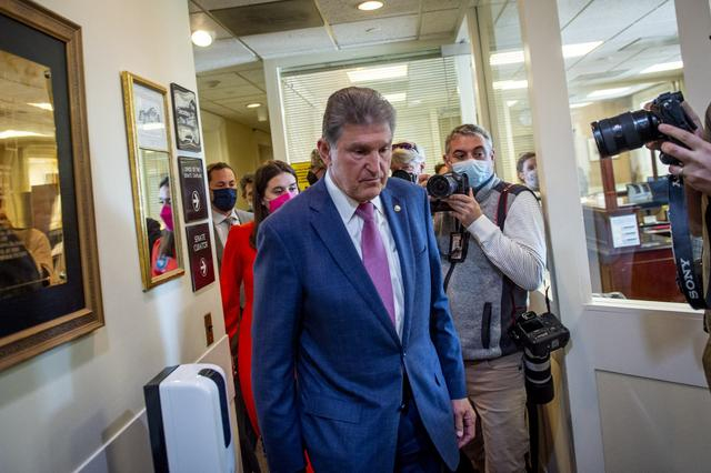 资料图：美国参议员曼钦。图/IC photo