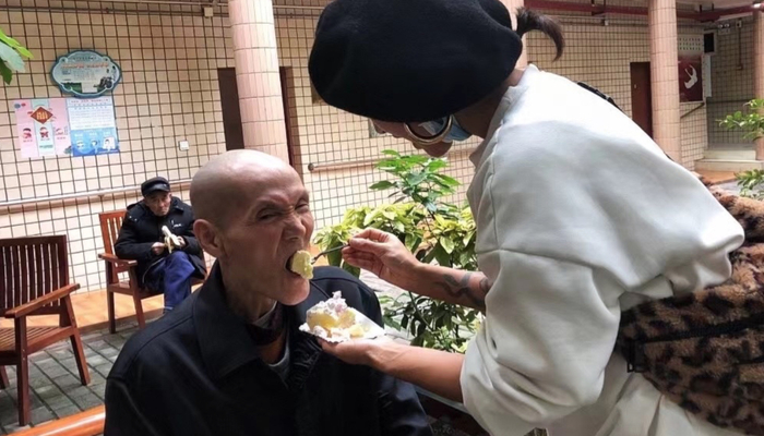 图片来源：@菜孃孃 微博