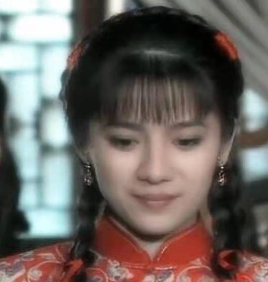 曾哲贞旧照，社交媒体图片