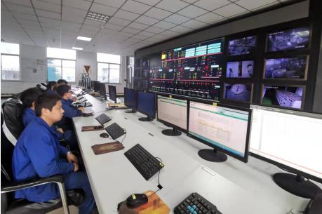 凯嘉集团煤层气发电公司的生产调度车间。新京报贝壳财经记者 白华兵 摄