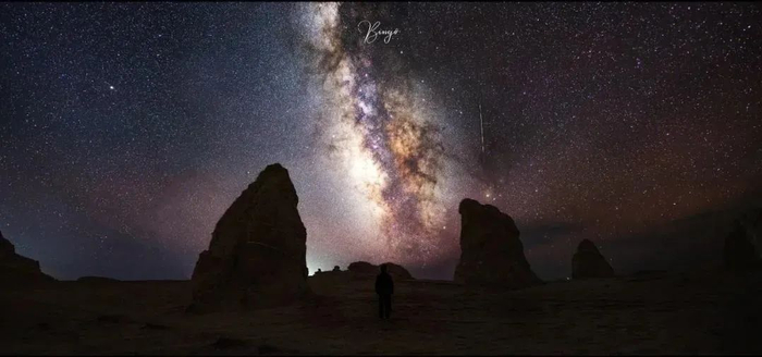 图为冷湖星空。图片来源于“星空摄影师洪文瀚”