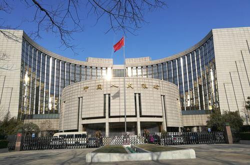 中国人民银行会同中国银保监会结合国内外实践，设计完善了转股型资本债券相关制度。郑迪坤 摄
