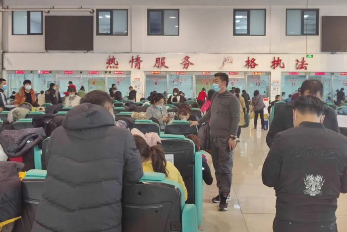 未来汽车日报摄