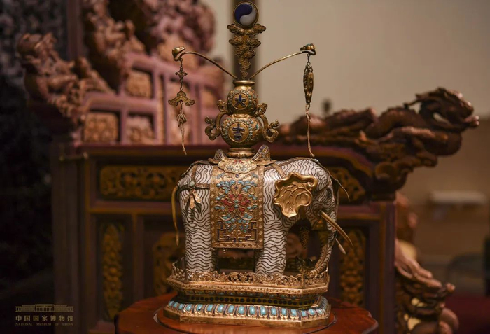 “金玉满堂——沈阳故宫典藏清代宫廷珍品”展出文物