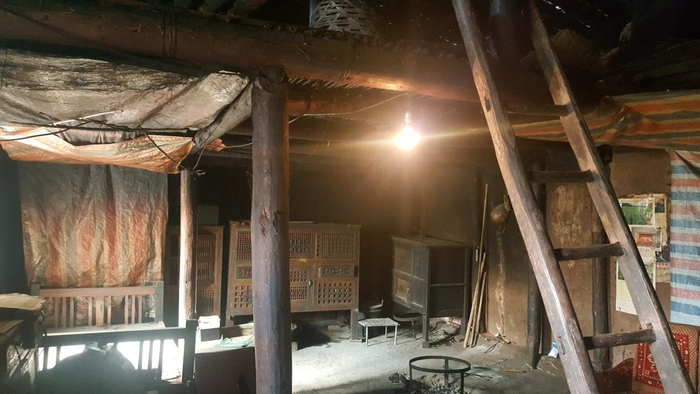    　　（火普村村民过去住的土坯房 受访者供图）