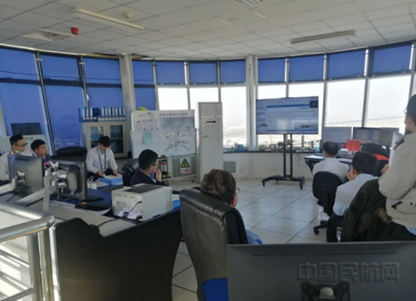 吐鲁番机场组织开展PBN导航技术培训