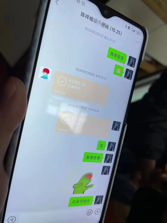 陈祥榕经常将节约下来的部队津贴寄回家里。张文奎 摄