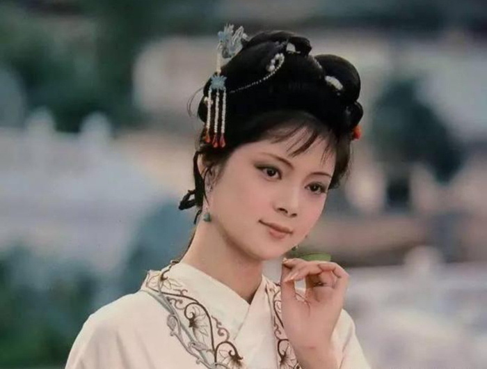 薛宝钗，来源/87版《红楼梦》截图