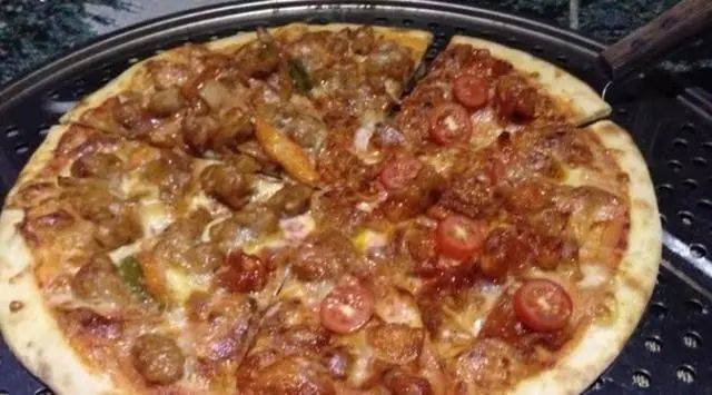 ▲ 锅包肉溜肉段披萨©  ln.qq.com