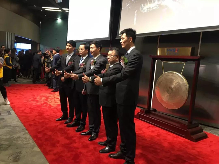 ▲右起分别为欧国强、黄仙枝、欧宗荣、林朝阳、欧国伟。