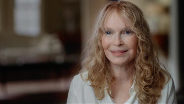 米娅·法罗/纪录片《艾伦对决法罗》剧照