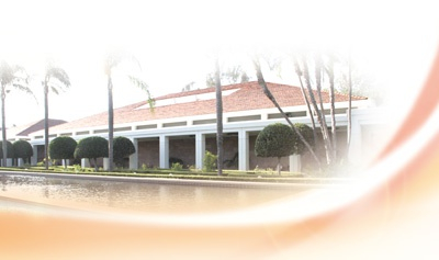 尼克松图书馆外景图。本报记者 王如君摄