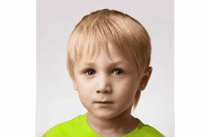 （图：黑产软件“照片活化示例”）