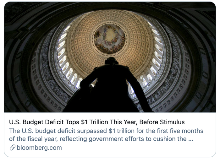 在刺激措施出现之前，美国今年的预算赤字高达1万亿美元。/彭博社报道截图