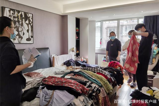 整理收纳师正在工作中。受访人供图