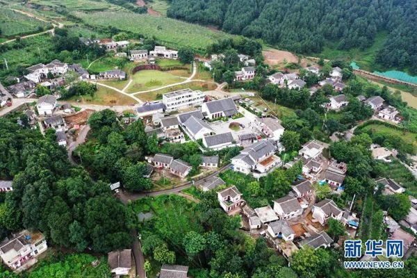 这是贵州省赫章县海雀村（2019年7月25日摄，无人机照片）。新华社记者杨文斌摄