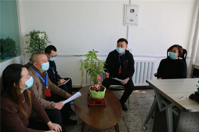 焉耆县纪委监委派驻纪检监察组就纪检监察建议书整改落实情况开展专项监督检查。（焉耆县纪委监委 贾凤娇 摄）