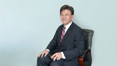 （大地保险总裁于利民，图源：华泰保险经纪公司官网）