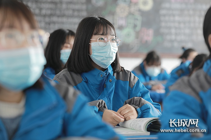 唐山市乐亭综合职业技术学校3月1日开学第一节课。通讯员 刘强 供图