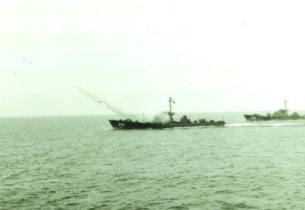  △黄埔船厂建造的037型反潜护卫艇281艇、282艇是西沙海战的“英雄艇” 