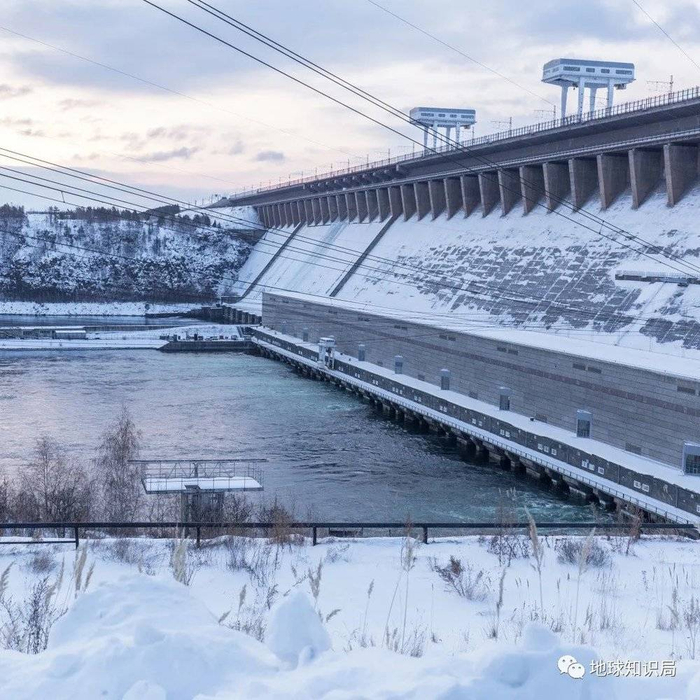 水电站的建设带动了这座城市的兴起，是苏联时期的一处工业重镇（图：shutterstock）